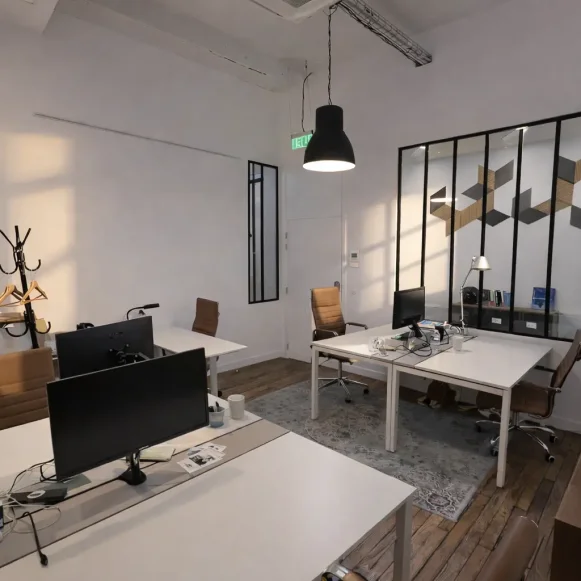 Bureau privé 22 m² 5 postes Coworking Rue Martel Paris 75010 - photo 1
