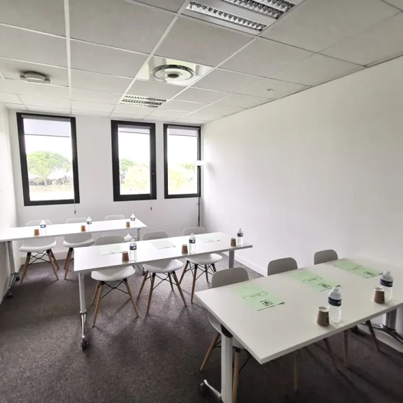 Bureau privé 11 m² 1 poste Coworking Avenue Barbara Trignac 44570 - photo 6