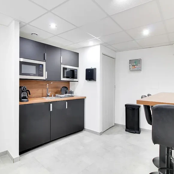 Bureau privé 19 m² 3 postes Location bureau Rue Jules Brunard Lyon 69007 - photo 7