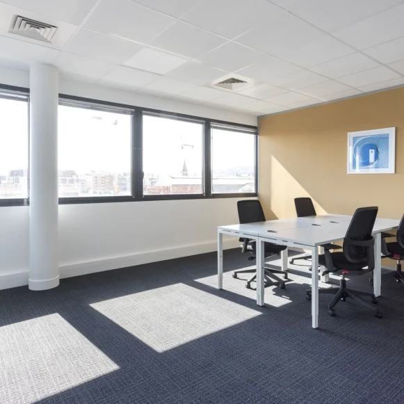 Bureau privé 15 m² 3 postes Location bureau Rue Crepet Lyon 69007 - photo 11