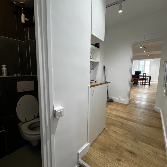 Bureau privé 44 m² 10 postes Location bureau Rue Saint Denis Paris 75002 - photo 6