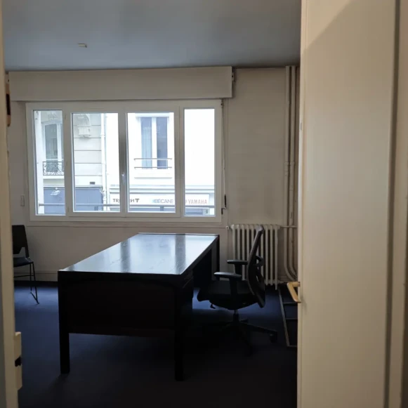 Bureau privé 25 m² 3 postes Coworking Rue le Sueur Paris 75016 - photo 5