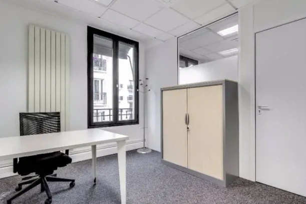 Bureau privé - 75015 - 2 postes - 1189€
