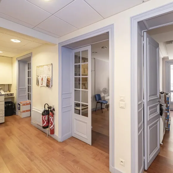 Bureau privé 30 m² 2 postes Location bureau Rue du Four Paris 75006 - photo 10