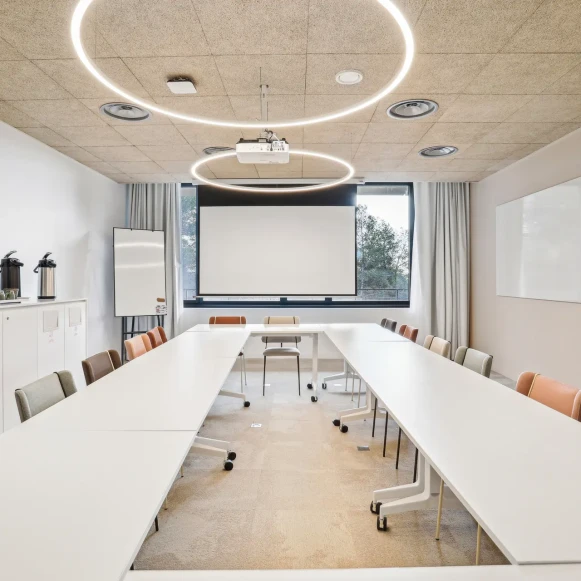 Bureau privé 17 m² 2 postes Location bureau Rue Albert Einstein Valbonne 06560 - photo 4