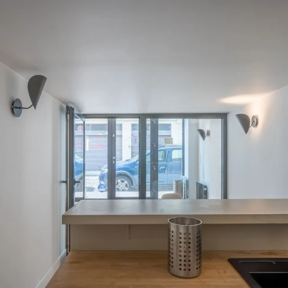 Bureau privé 45 m² 10 postes Location bureau Rue Guynemer Lyon 69002 - photo 11