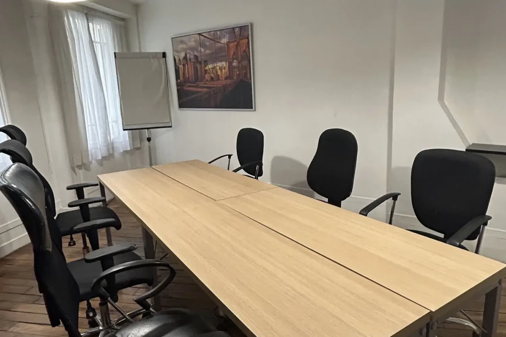 Bureau privé - 75011 - 4 postes - 1850€