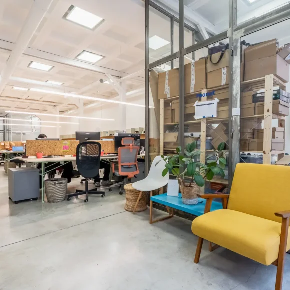 Espace indépendant 230 m² 32 postes Location bureau Rue de la Plaine Paris 75020 - photo 10