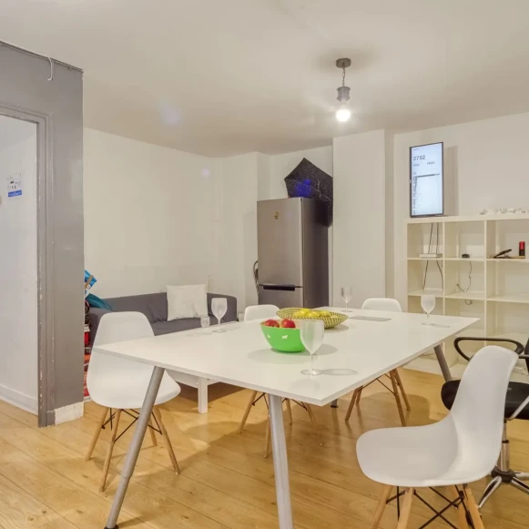 Espace indépendant 170 m² 30 postes Location bureau Rue d'Aboukir Paris 75002 - photo 10