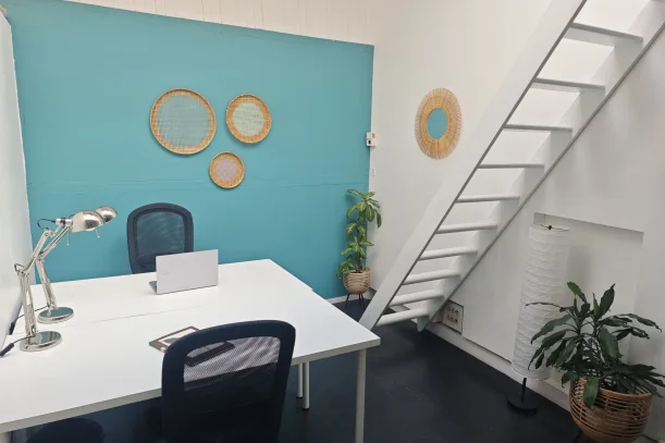 Bureau privé - 75004 - 5 postes - 2950€