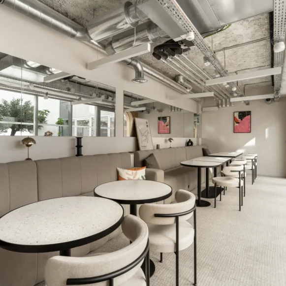 Espace indépendant 750 m² 75 postes Location bureau Rue La Boétie Paris 75008 - photo 11