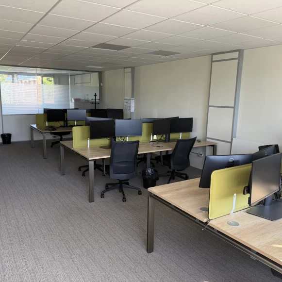 Bureau privé 80 m² 16 postes Location bureau Avenue de la République Marcq-en-Barœul 59700 - photo 1