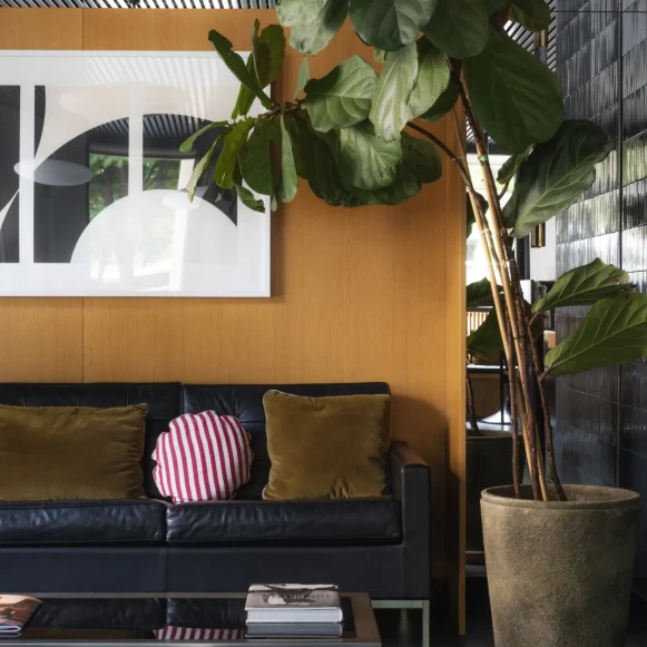 Bureau privé 14 m² 5 postes Location bureau Cours Albert 1er Paris 75008 - photo 5