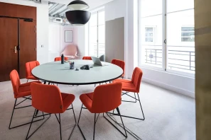 Bureau privé - 75011 - 4 postes - 3200€