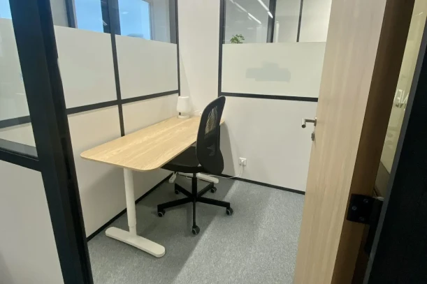 Bureau privé - 35000 - 1 poste - 450€