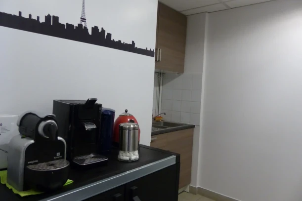 Bureau privé - 75015 - 6 postes - 2200€
