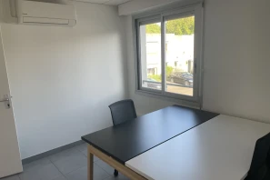 Bureau privé - 07000 - 2 postes - 300€