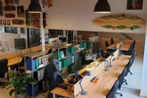 Open Space - 64600 - 1 poste - 180€