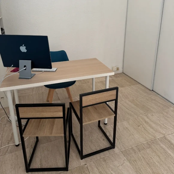 Bureau privé 12 m² 1 poste Coworking Rue dou Fabriguié Draguignan 83300 - photo 1