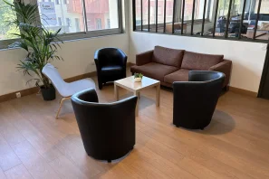 Open Space - 69009 - 5 postes - 200€