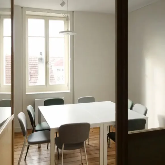 Open Space  6 postes Location bureau Rue Ernest Renan Besançon 25000 - photo 6