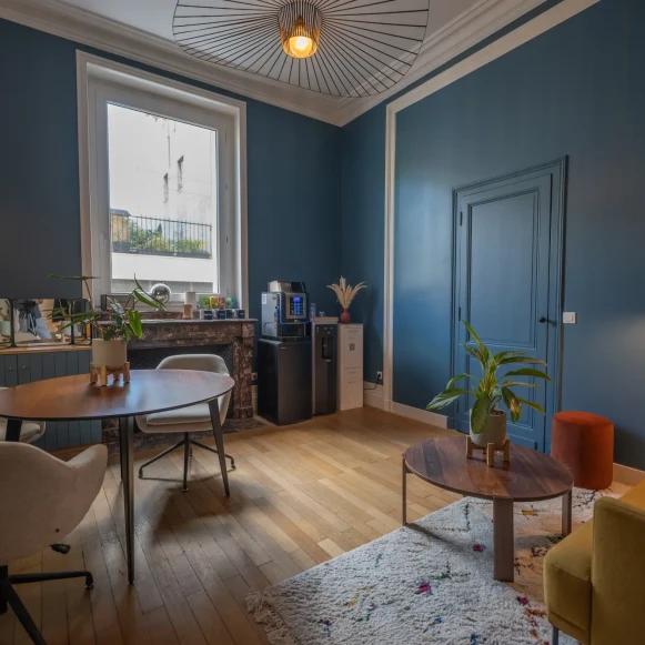 Bureau privé 39 m² 10 postes Location bureau Rue Crozilhac Bordeaux 33000 - photo 4