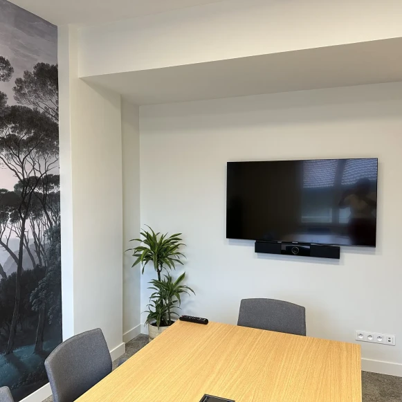 Bureau privé 16 m² 3 postes Coworking Rue Duquesne Lyon 69006 - photo 7