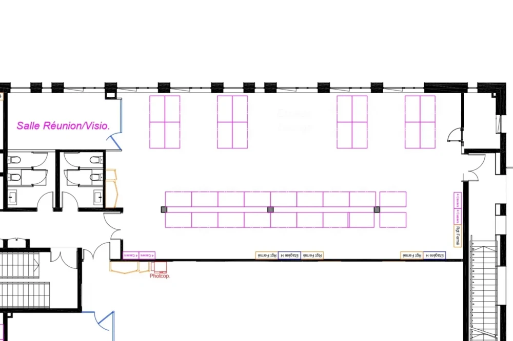 Open Space - 44200 - 32 postes - 350€