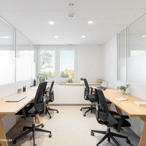 Bureau privé 16 m² 5 postes Location bureau Rue Stephenson Montigny-le-Bretonneux 78180 - photo 4