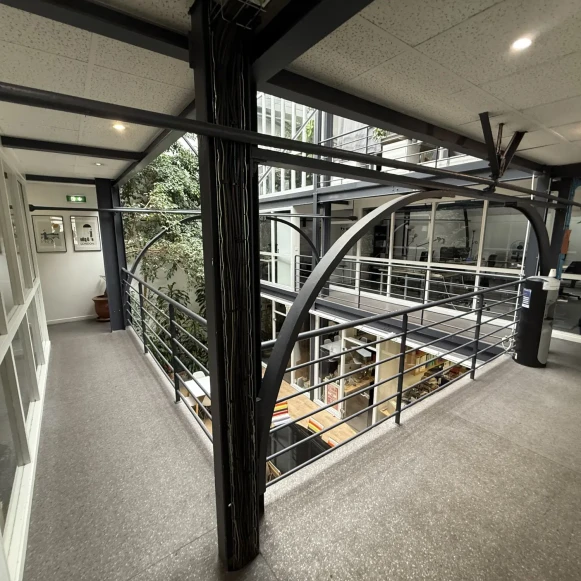 Bureau privé 12 m² 2 postes Location bureau Rue Dulong Paris 75017 - photo 2
