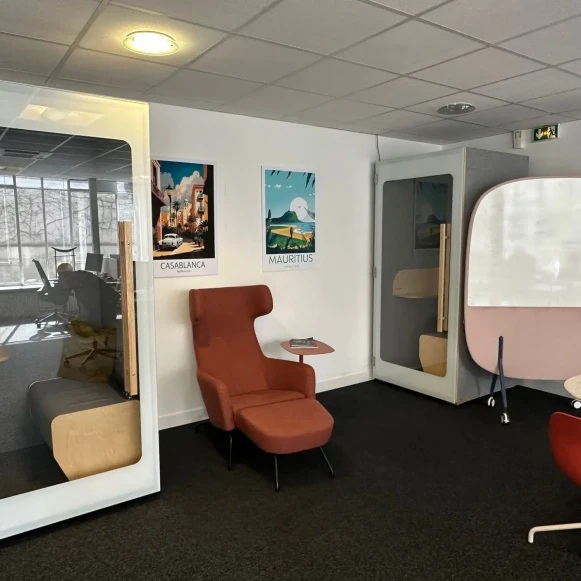 Open Space  6 postes Location bureau Rue La Fayette Paris 75010 - photo 2