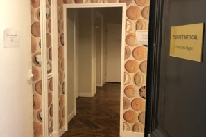 Bureau privé - 75017 - 1 poste - 650€