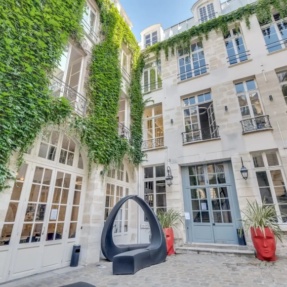 Bureau privé 85 m² 20 postes Location bureau Rue Chapon Paris 75003 - photo 10