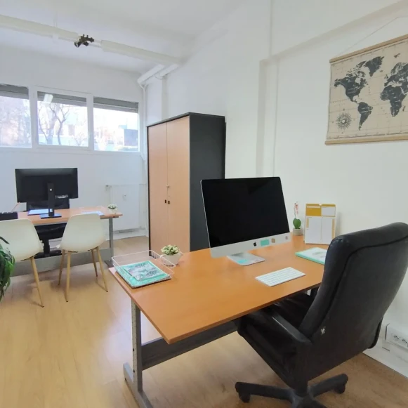 Bureau privé 13 m² 3 postes Coworking Avenue Jean Moulin Montreuil 93100 - photo 1