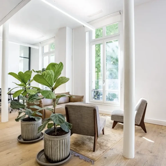 Bureau privé 19 m² 7 postes Location bureau Avenue de la République Paris 75011 - photo 2