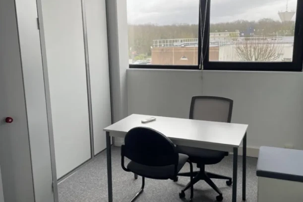 Bureau privé - 45800 - 1 poste - 310€