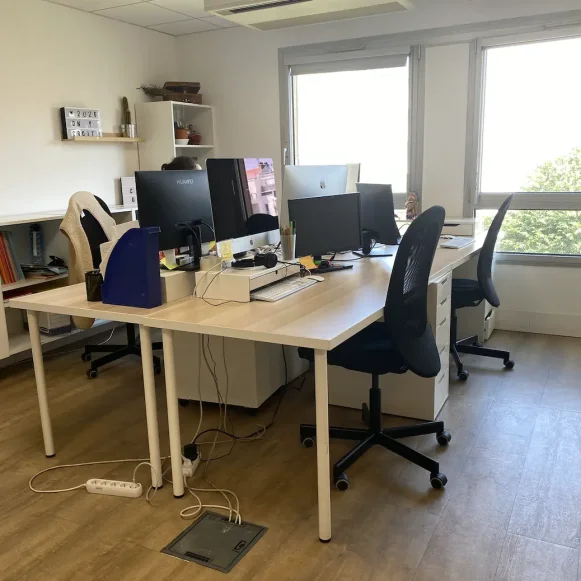 Bureau privé 30 m² 7 postes Location bureau Rue Jules Guesde Levallois-Perret 92300 - photo 1