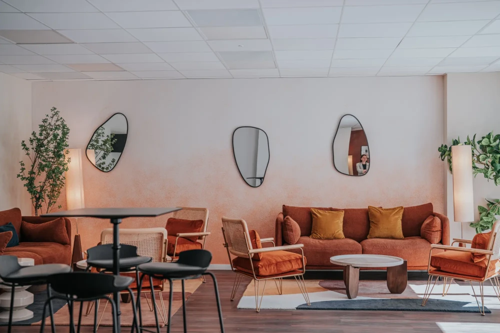 Open Space - 75018 - 36 postes - 210€