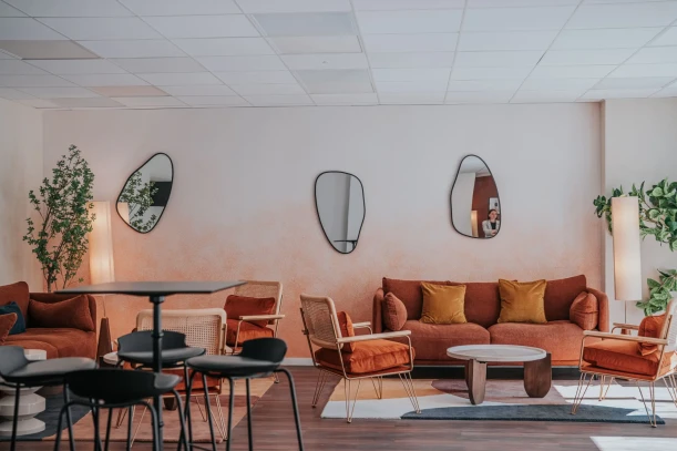 Open Space - 75018 - 6 postes - 395€