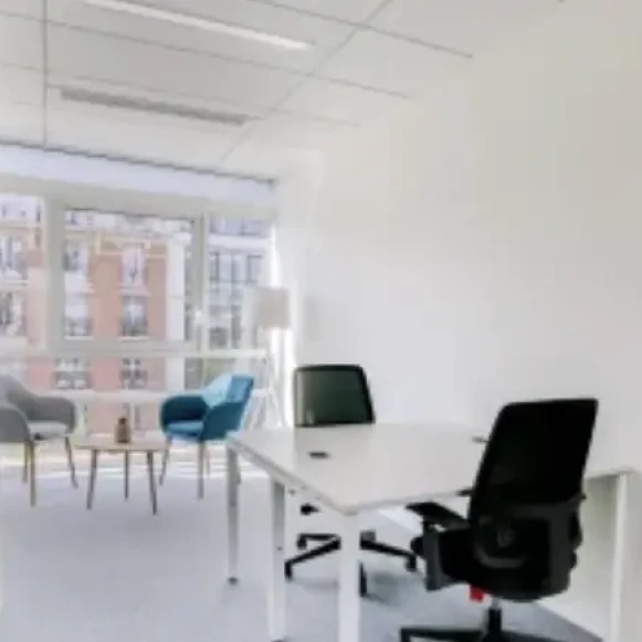 Bureau privé 24 m² 6 postes Coworking Route de la Reine Boulogne-Billancourt 92100 - photo 2