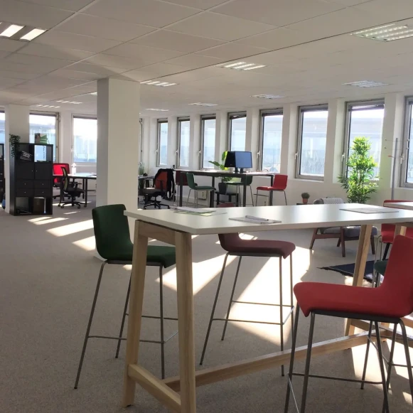 Open Space  20 postes Coworking Rue de Mantes Colombes 92700 - photo 1