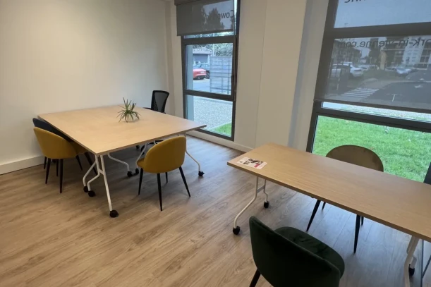 Bureau privé - 38200 - 6 postes - 850€