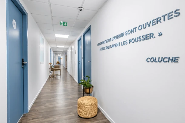 Bureau privé - 33600 - 6 postes - 1588€