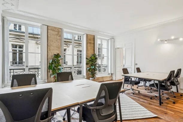 Espace indépendant - 75010 - 24 postes - 14900€
