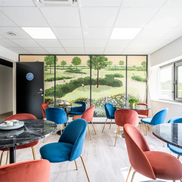 Bureau privé 24 m² 5 postes Coworking Boulevard Albert Einstein Nantes 44300 - photo 2