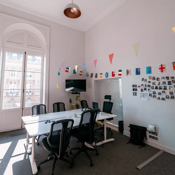 Bureau privé 29 m² 8 postes Coworking Cours Xavier Arnozan Bordeaux 33000 - photo 1