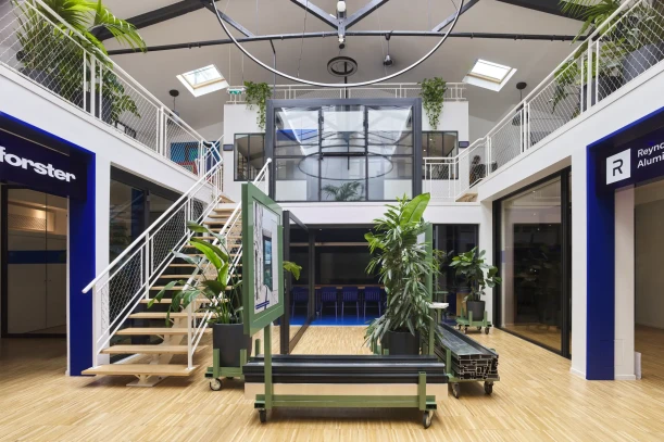 Open Space - 75011 - 3 postes - 490€