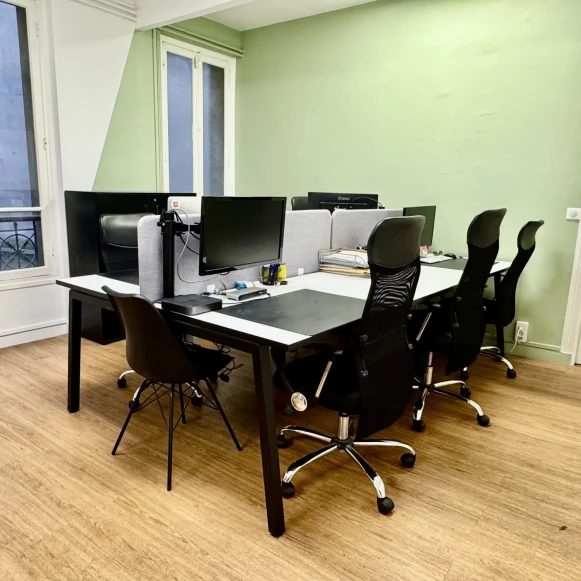 Bureau privé 19 m² 6 postes Coworking Rue Abel Paris 75012 - photo 1