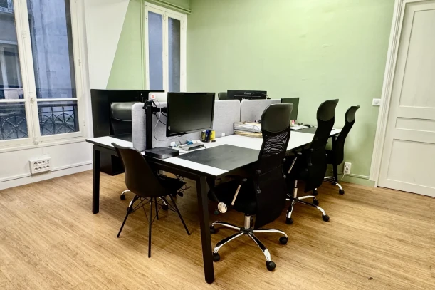 Bureau privé - 75012 - 6 postes - 2160€
