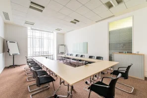 Bureau privé - 75001 - 3 postes - 2065€